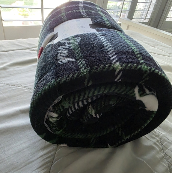 Green Plaid Blanket with Dog Print - Picture 4 of 5